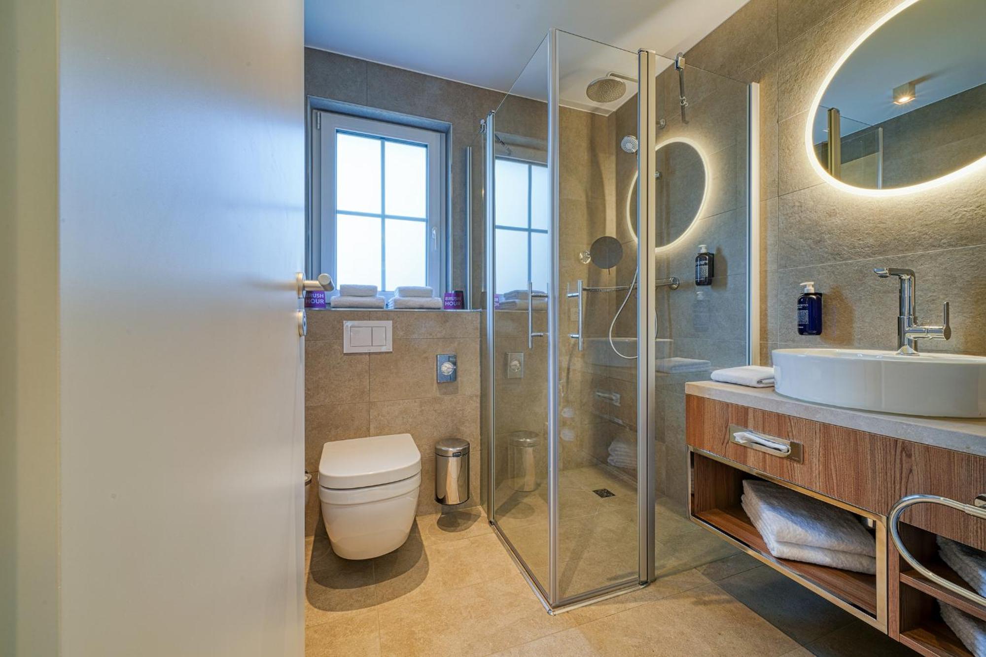 Fourside Hotel Ringsheim, Trademark Collection By Wyndham Bagian luar foto