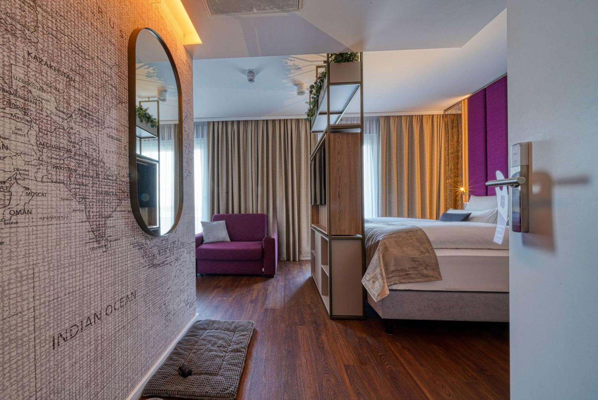 Fourside Hotel Ringsheim, Trademark Collection By Wyndham Bagian luar foto