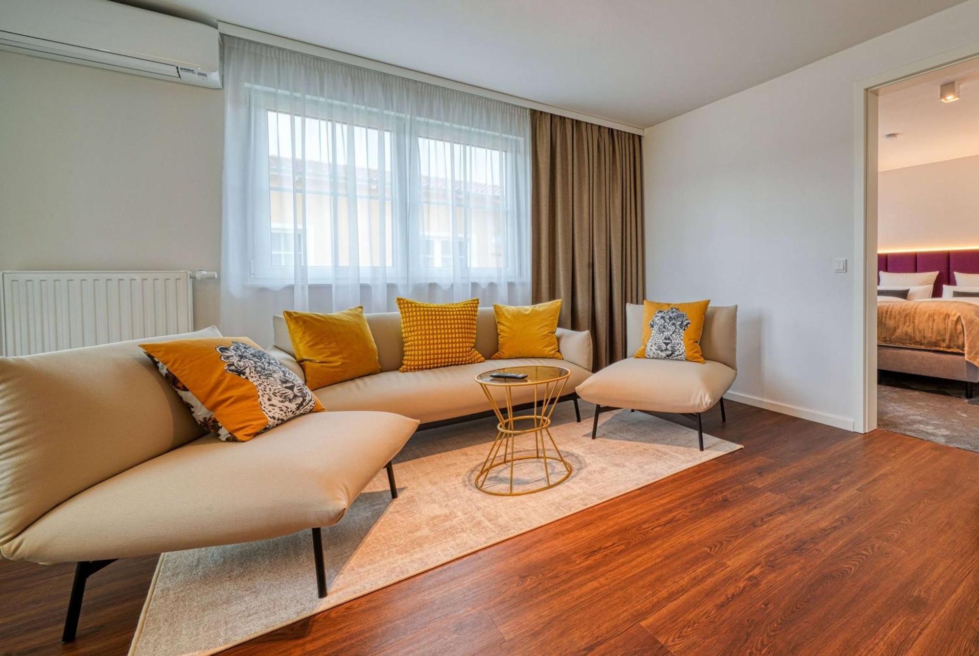 Fourside Hotel Ringsheim, Trademark Collection By Wyndham Bagian luar foto
