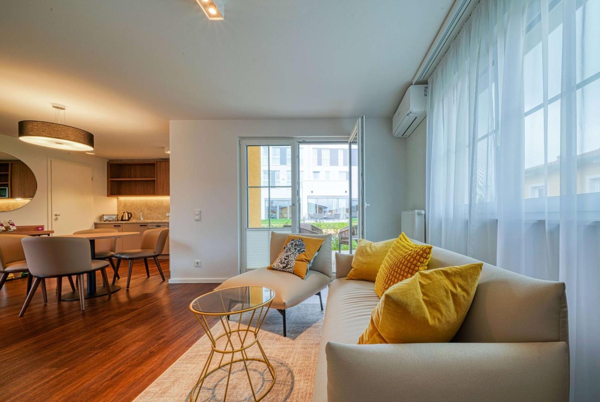 Fourside Hotel Ringsheim, Trademark Collection By Wyndham Bagian luar foto